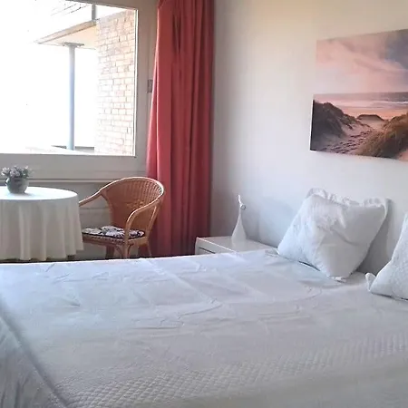 Julianaduin Apartment *